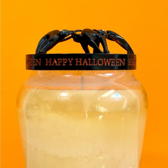 Yankee Candle Illuma-Lid Jar Candle Accessory ~ Halloween Black Cat ~ NEW - Picture 7 of 8